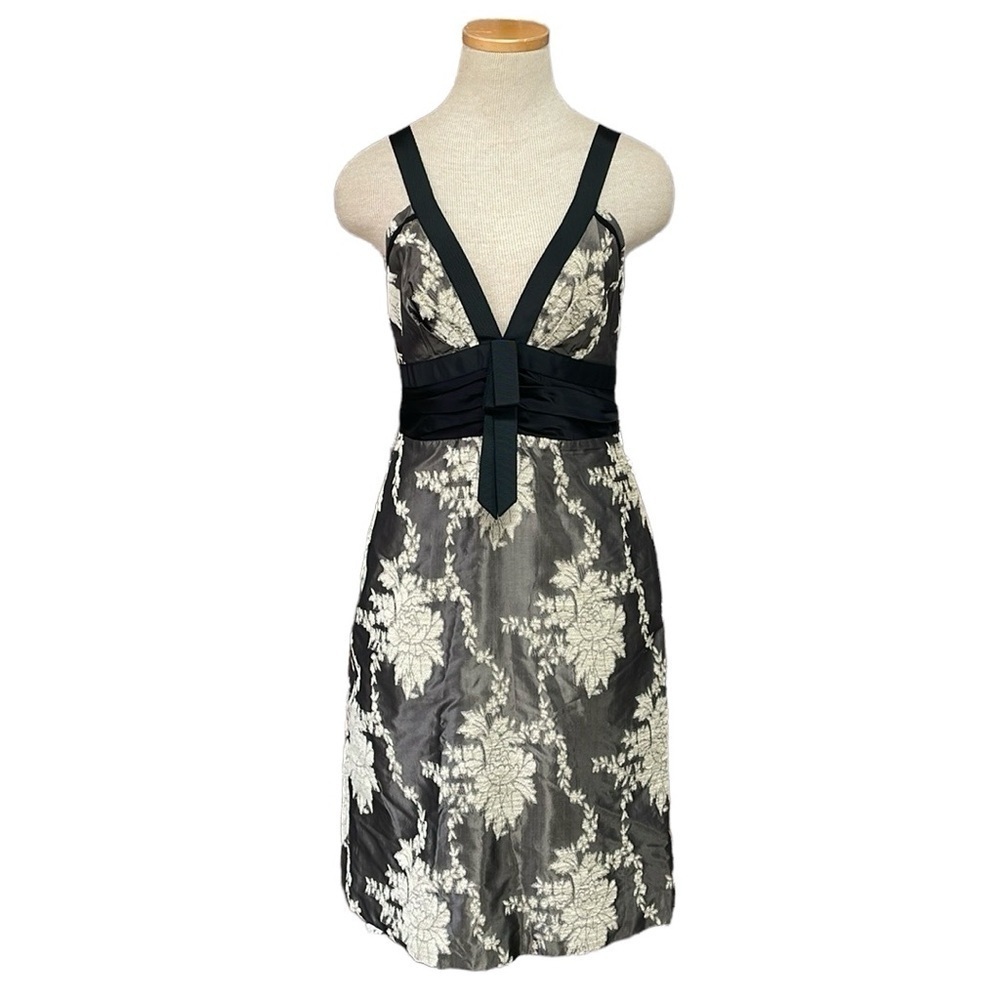 Yigal Azrouël Dress Women's 4 Grey Black Floral Sleeveless V-Neck Knee Silk